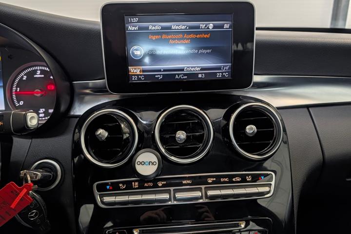 Grå Mercedes C220 fra 2015