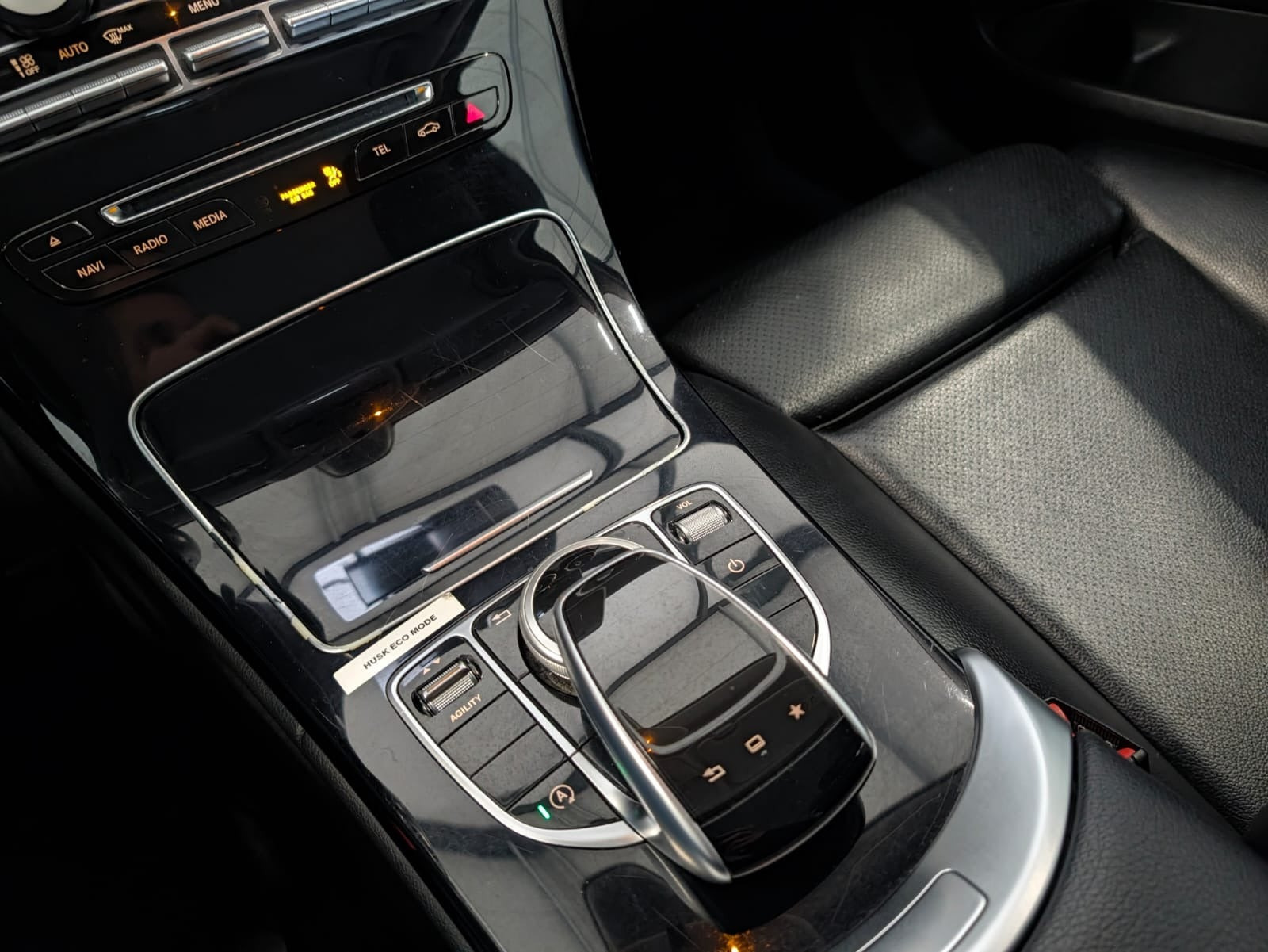Grå Mercedes C220 fra 2015