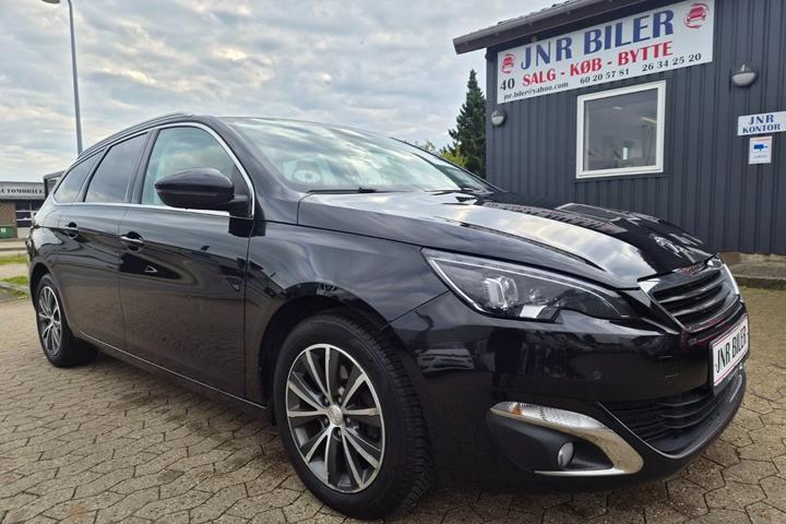 Sort Peugeot 308 fra 2017