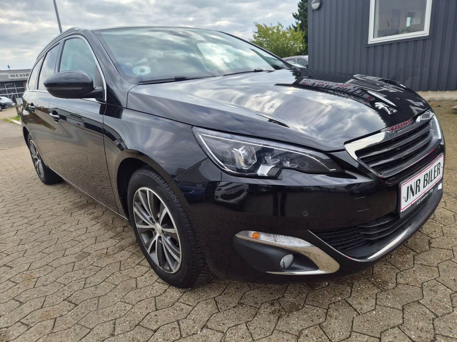 Sort Peugeot 308 fra 2017