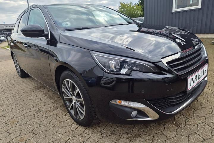 Sort Peugeot 308 fra 2017
