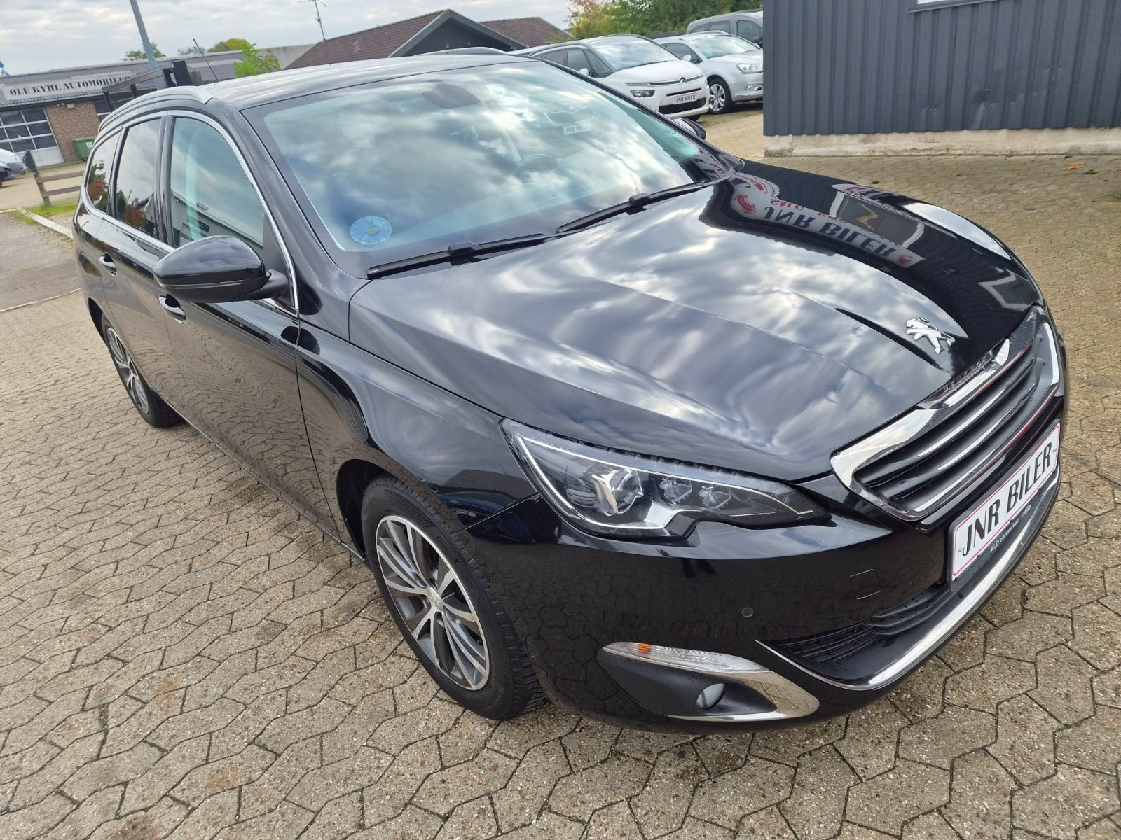 Sort Peugeot 308 fra 2017