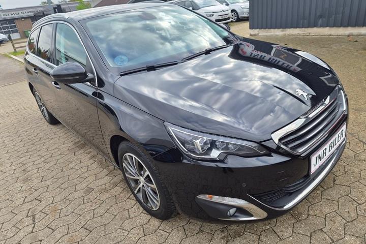 Sort Peugeot 308 fra 2017