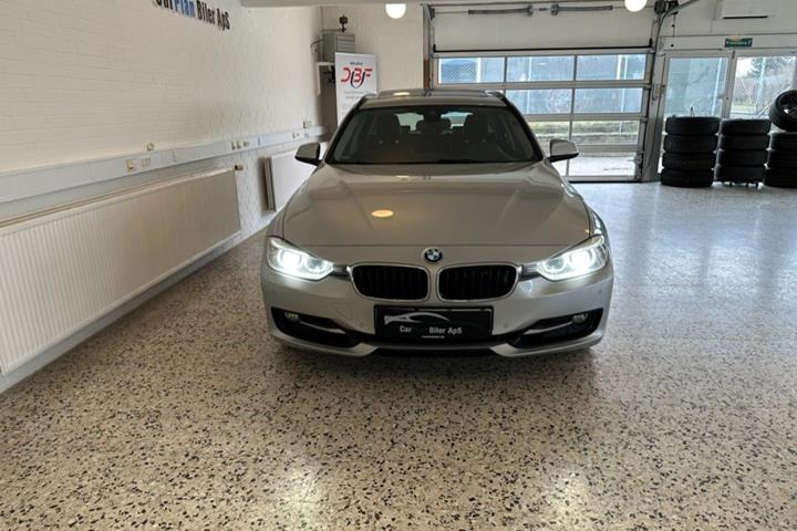 undefined BMW 330d fra 2015