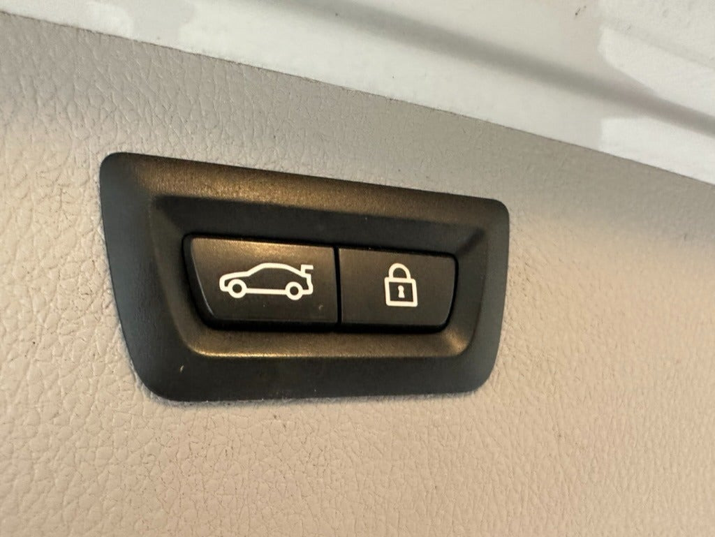 undefined BMW 330d fra 2015