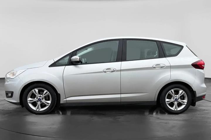 Grå Ford C-MAX fra 2015