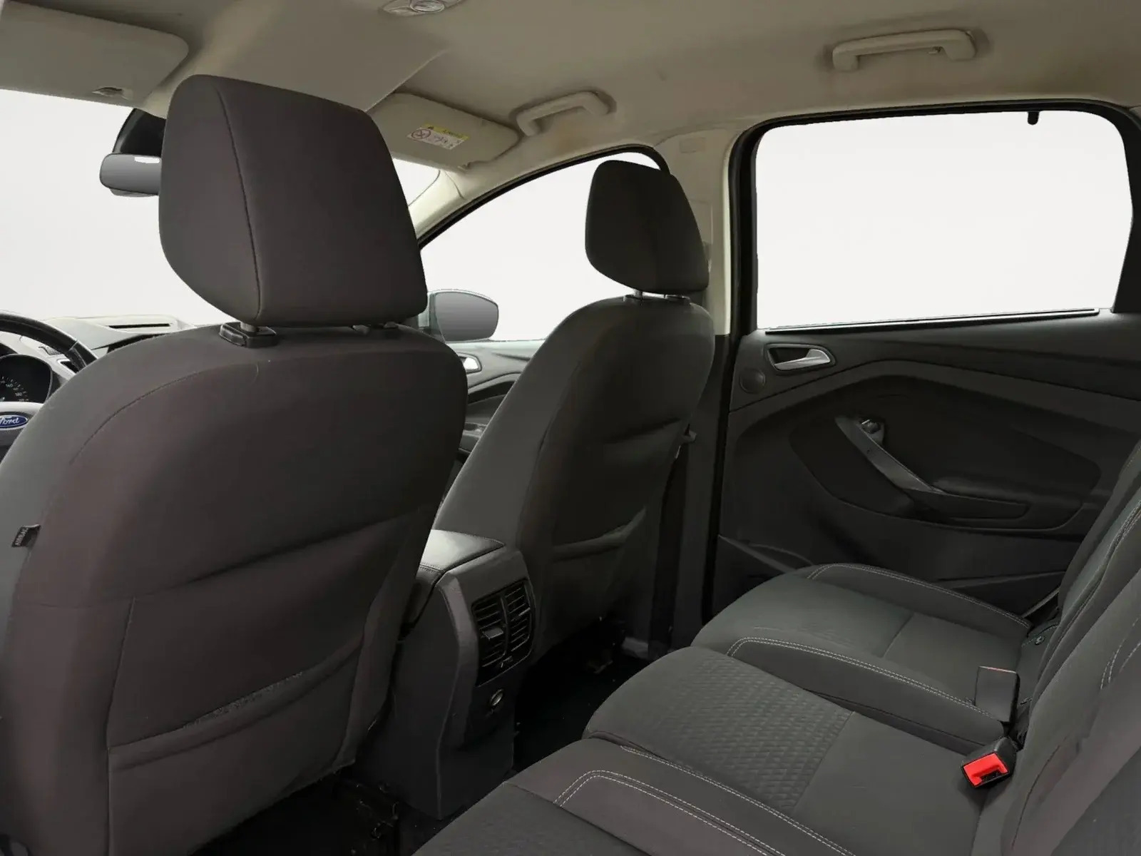 Grå Ford C-MAX fra 2015