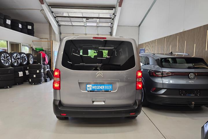 Sølv Citroën ë-SpaceTourer fra 2021