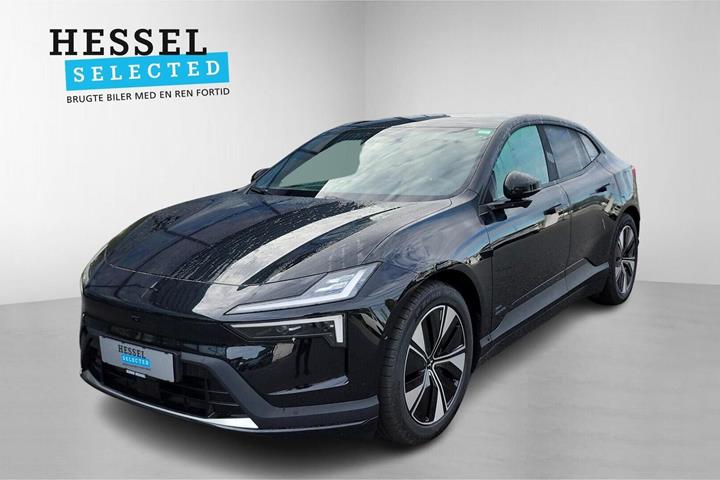 Sort Polestar 4 fra 2026 set udefra