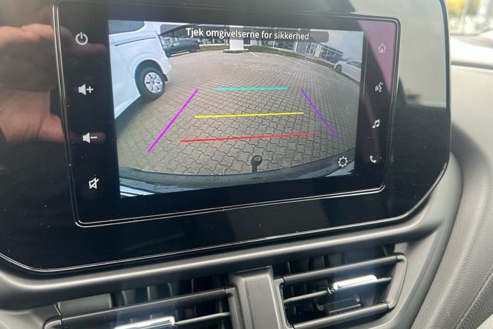 Grå Suzuki S-Cross fra 2024
