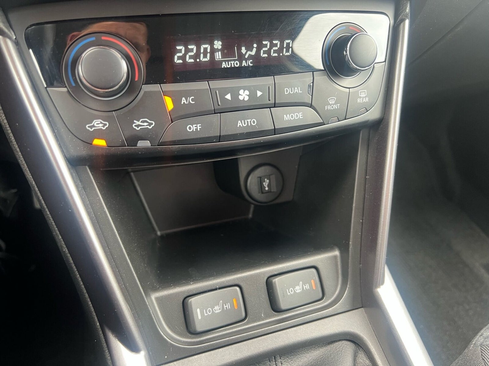 Grå Suzuki S-Cross fra 2024