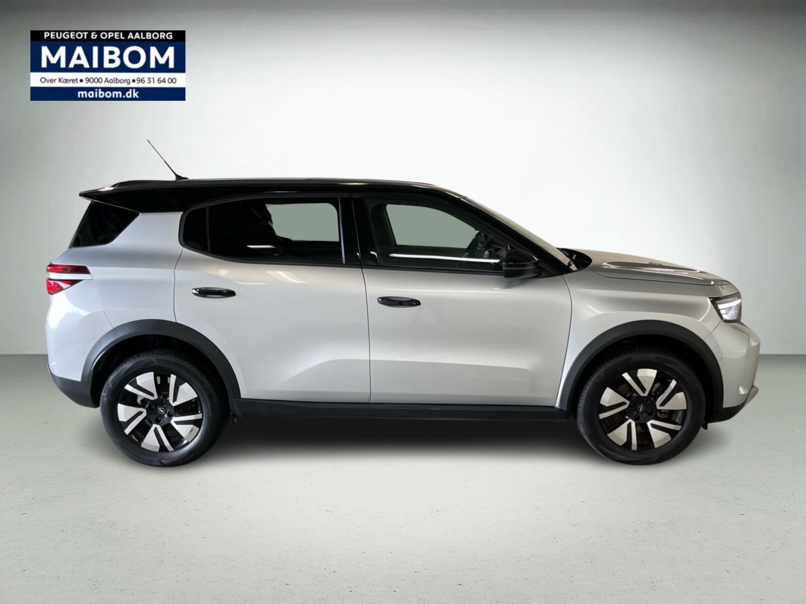 Sølv Opel Frontera fra 2025