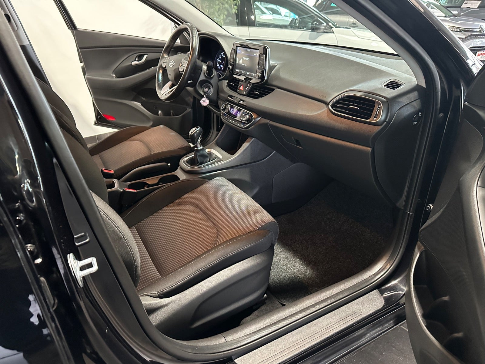 Sort Hyundai i30 fra 2020