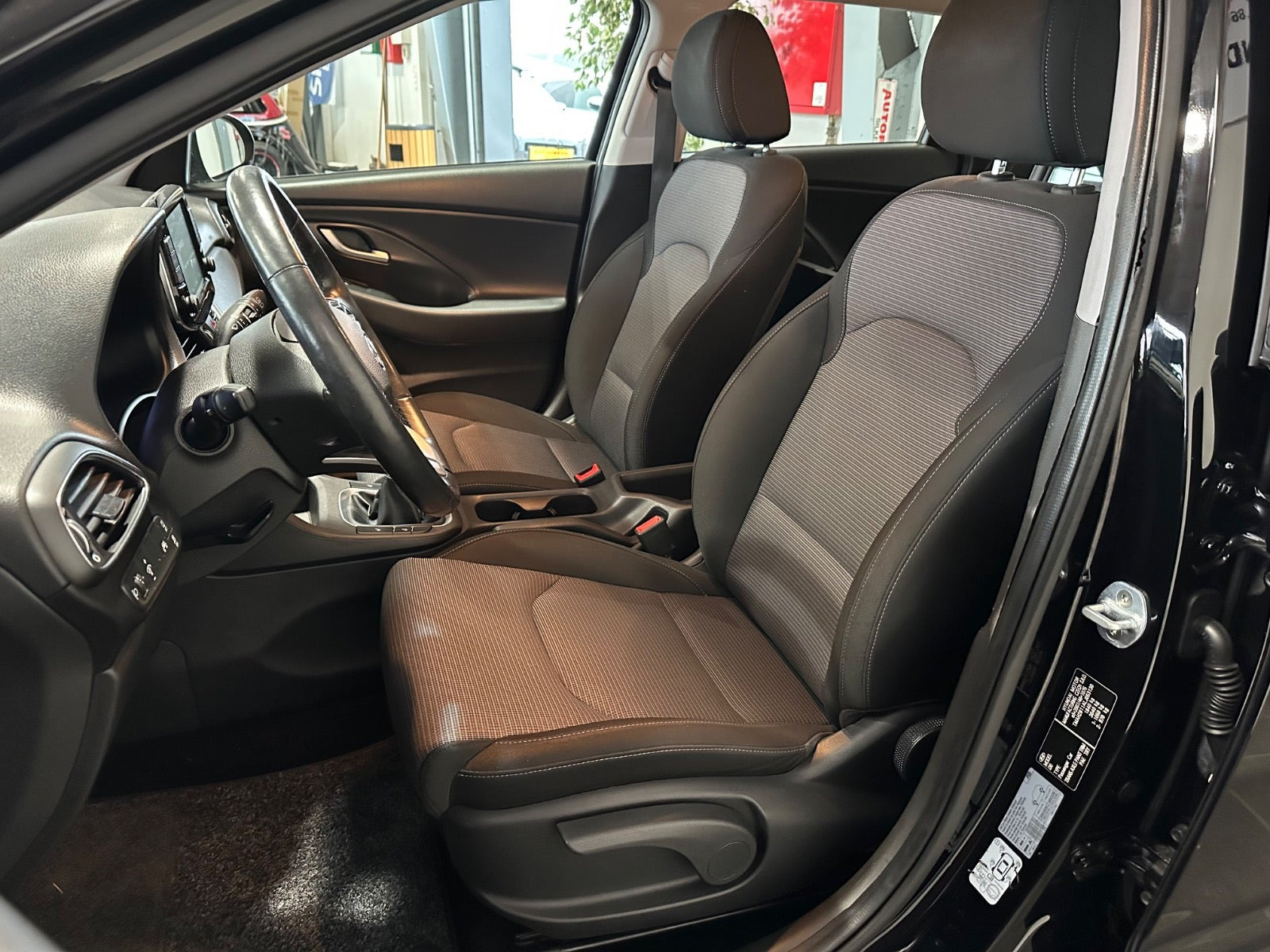 Sort Hyundai i30 fra 2020