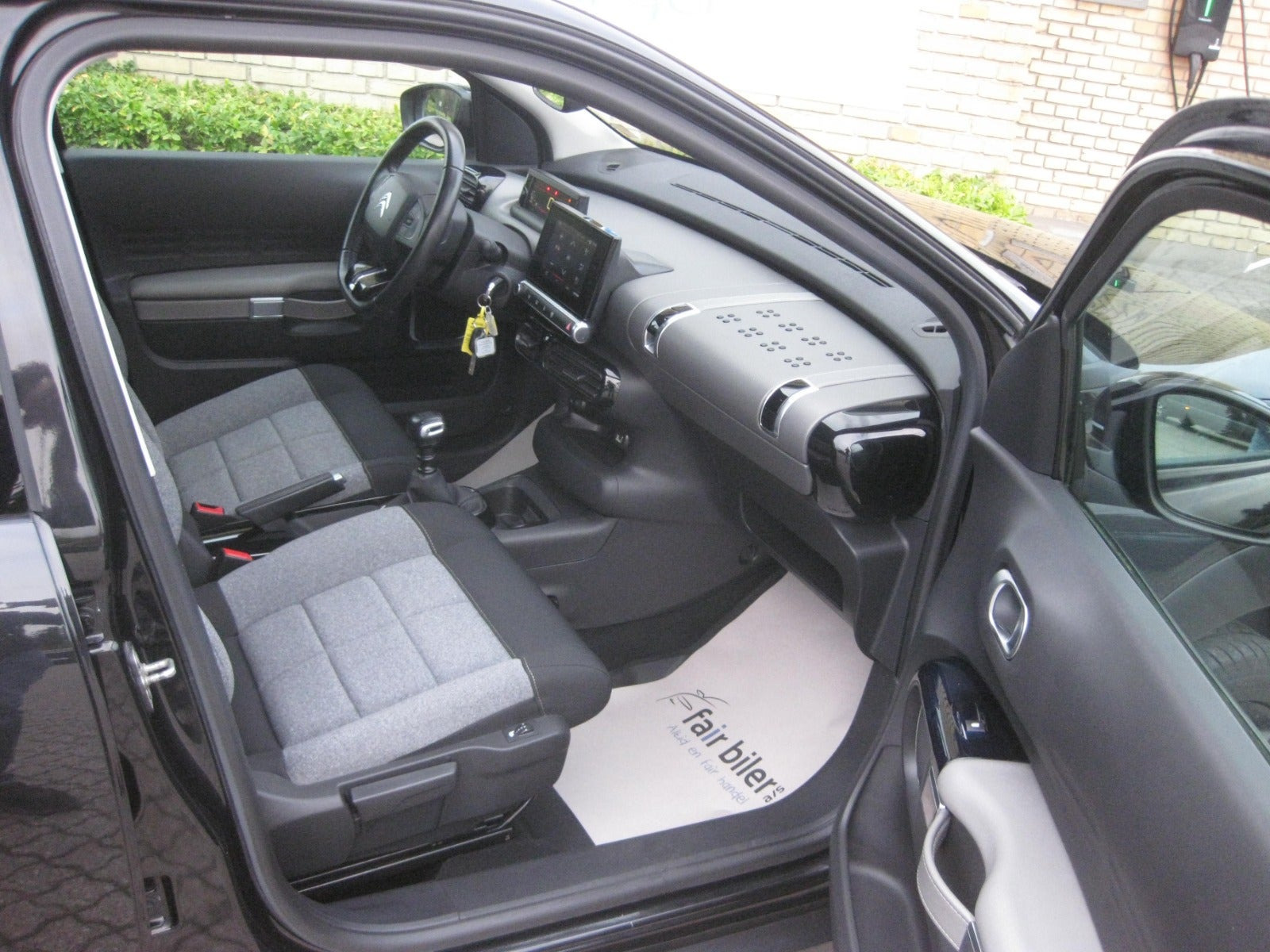 Sort Citroën C4 Cactus fra 2020