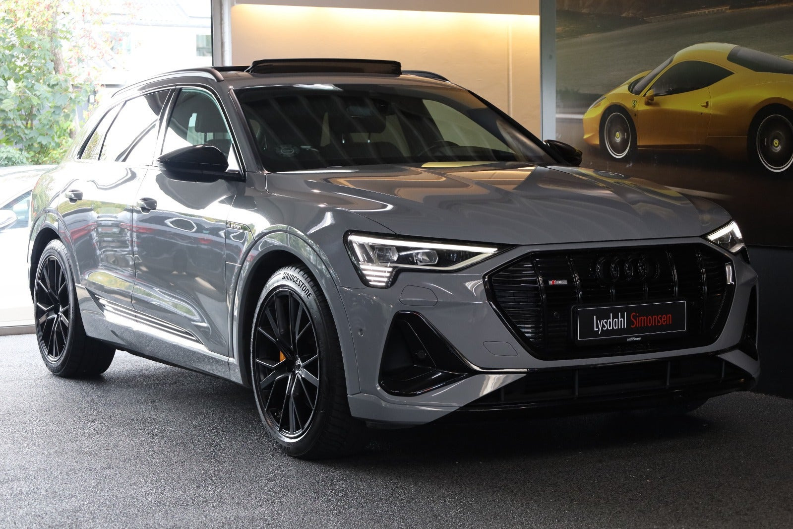 Audi e-tron 55 S-line quattro
