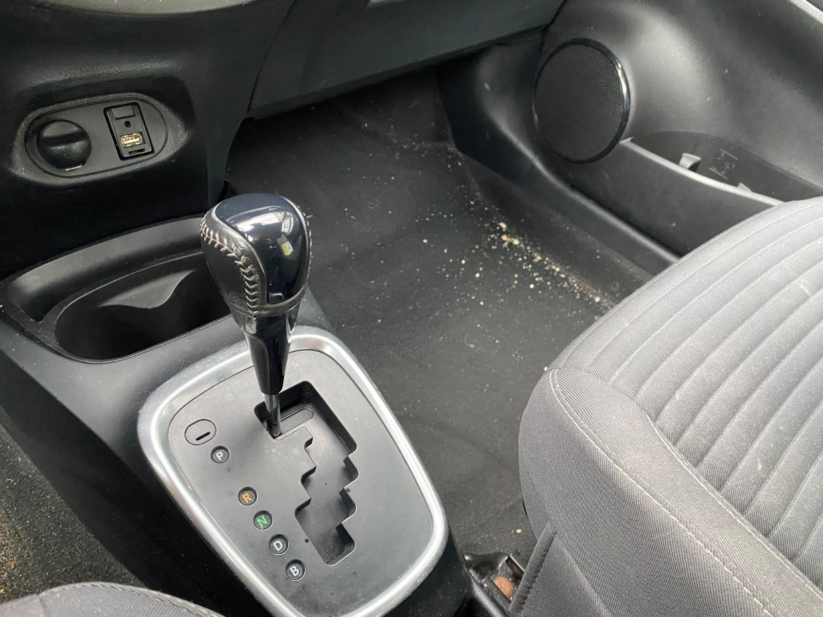 Hvid Toyota Yaris fra 2020