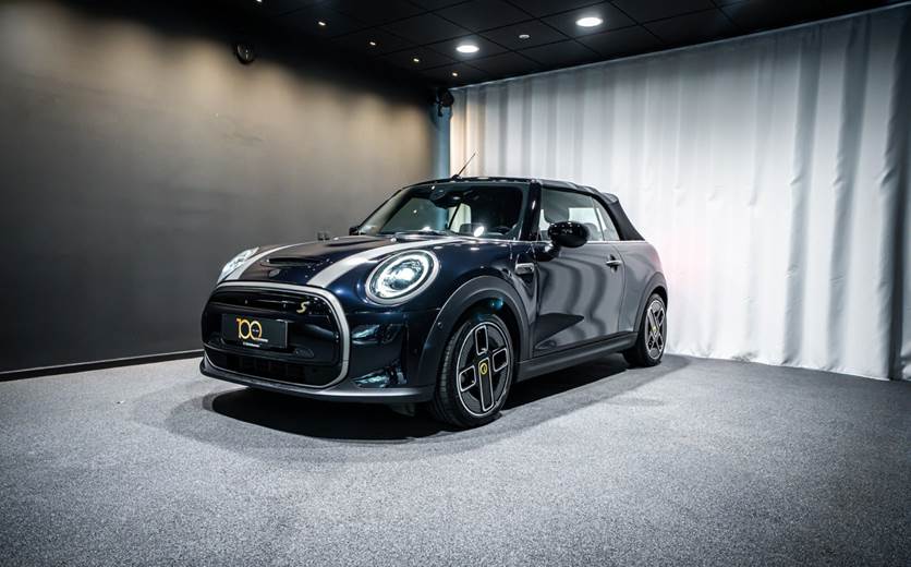 Mini Cooper SE Cabriolet