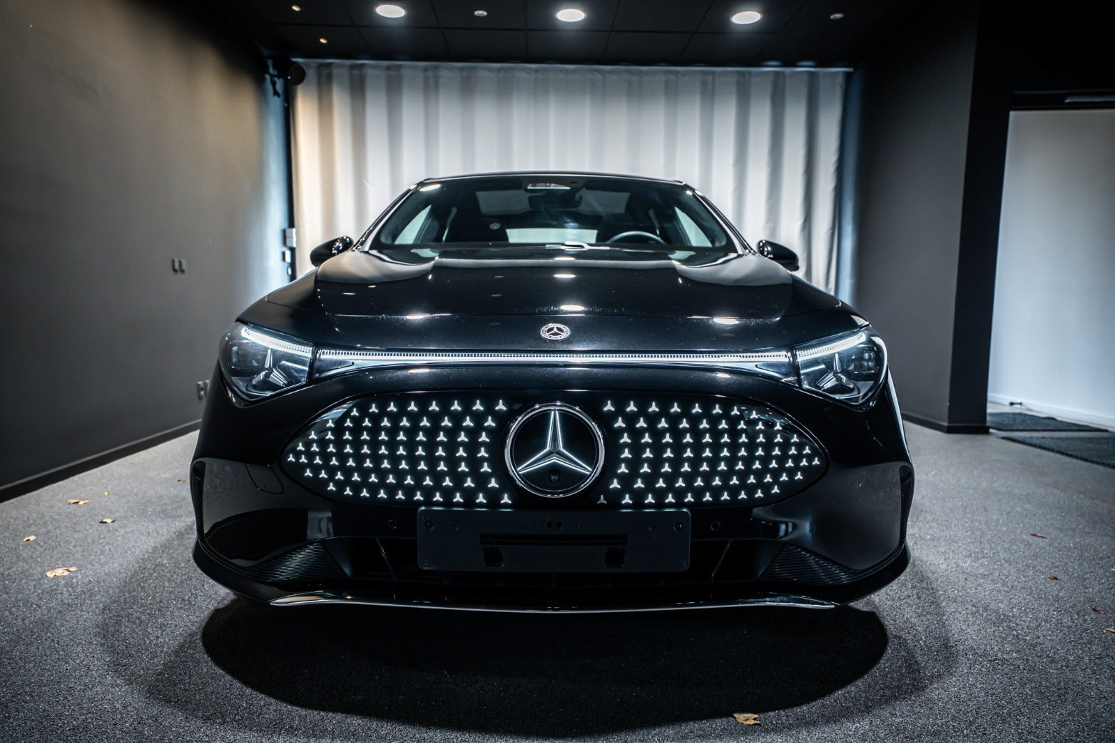 Sort Mercedes CLA250+ fra 2025