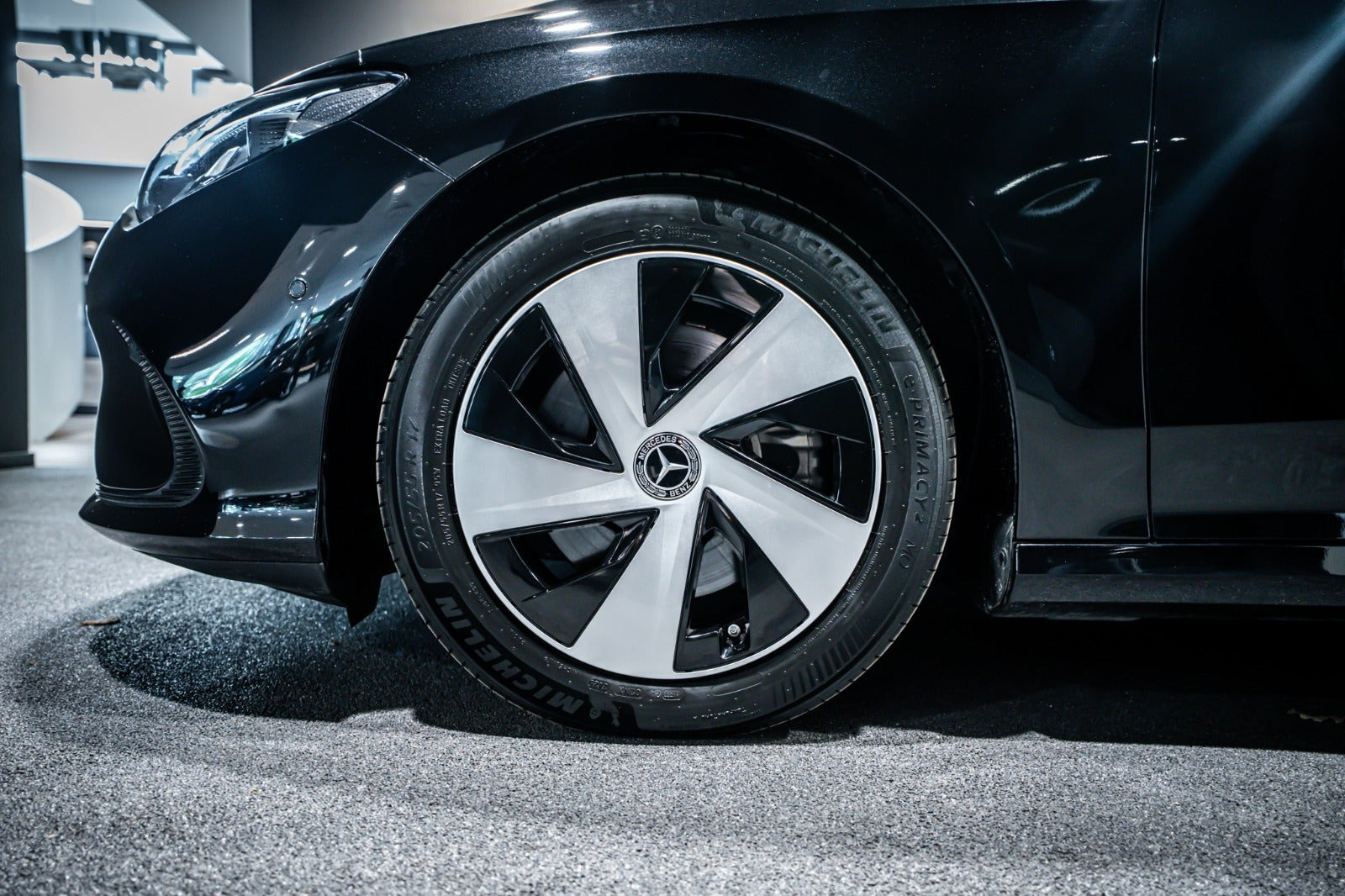 Sort Mercedes CLA250+ fra 2025