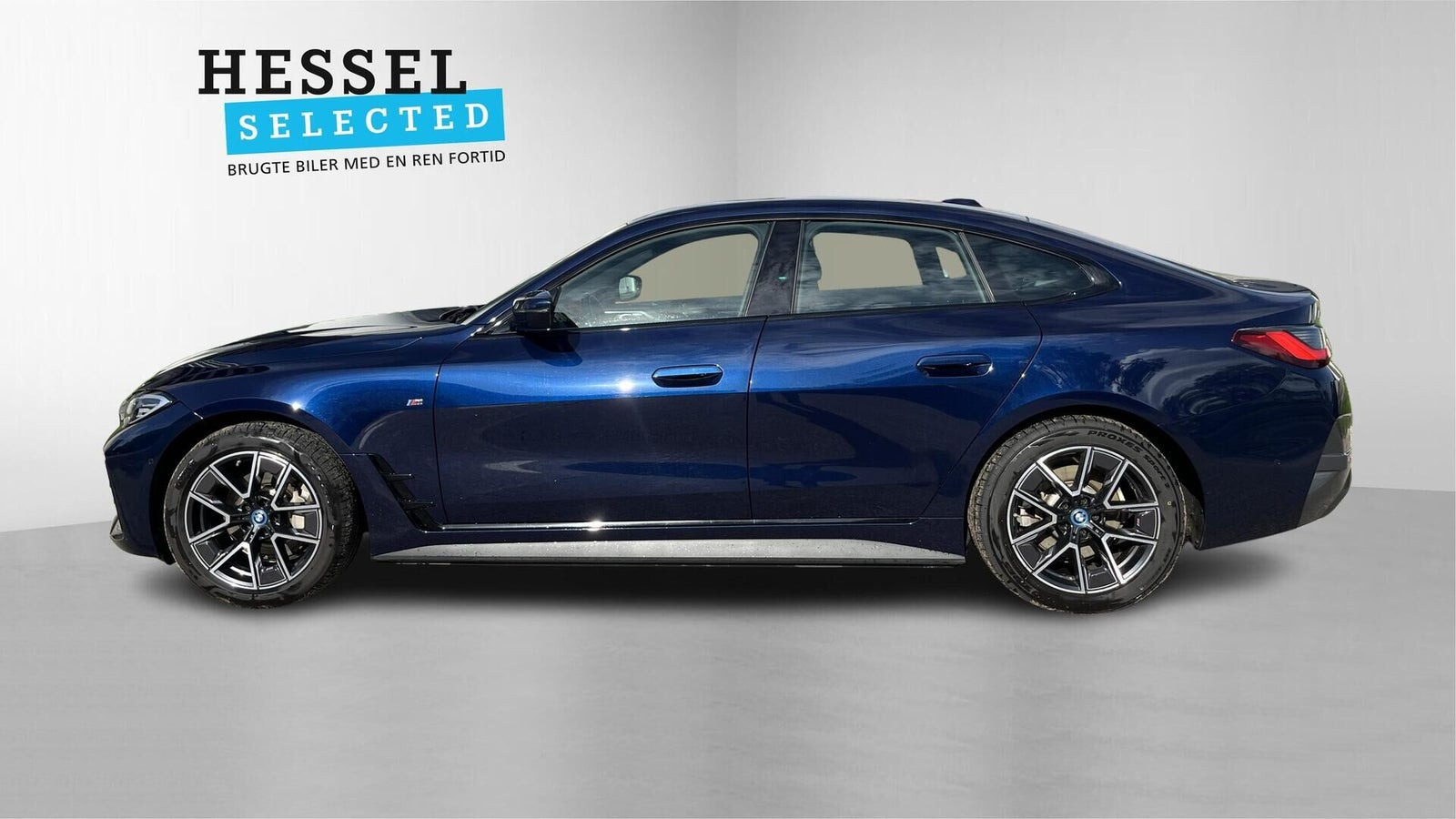 Blå BMW i4 fra 2023
