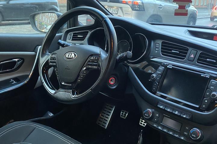 Sort Kia Ceed fra 2015