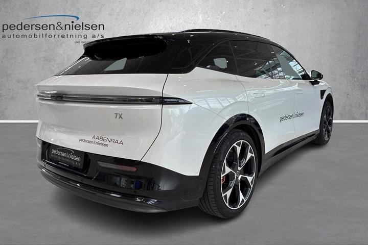 Hvid Zeekr 7X fra 2026