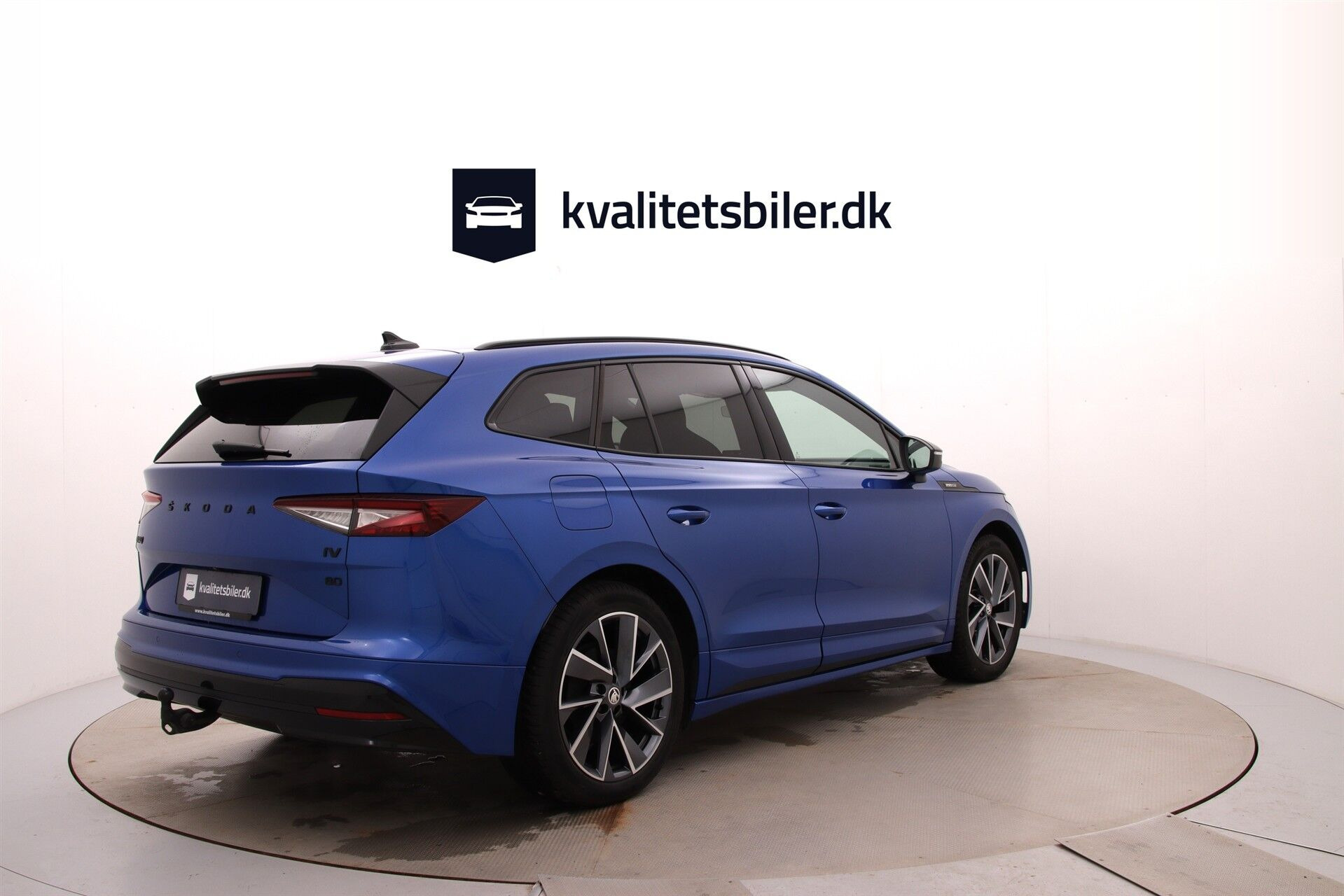 Blå Skoda Enyaq fra 2023