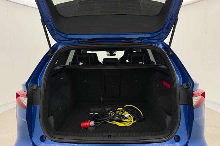 Blå Skoda Enyaq fra 2023