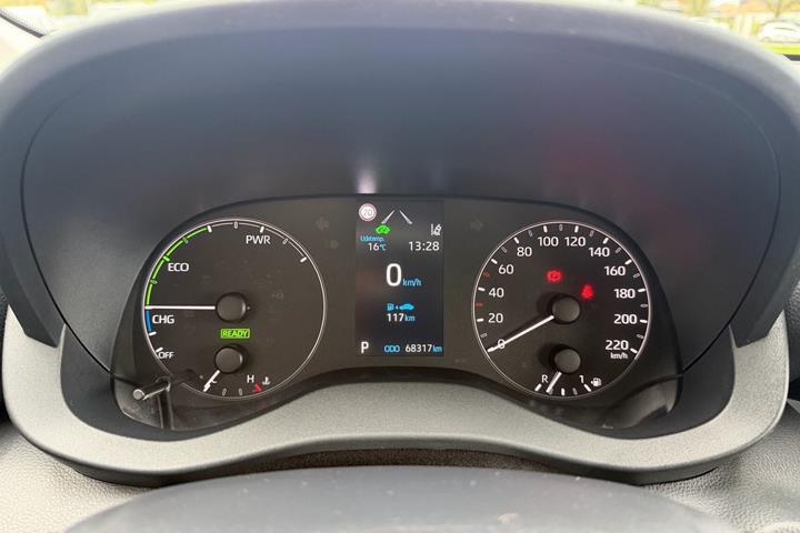 Bronze Toyota Yaris fra 2023