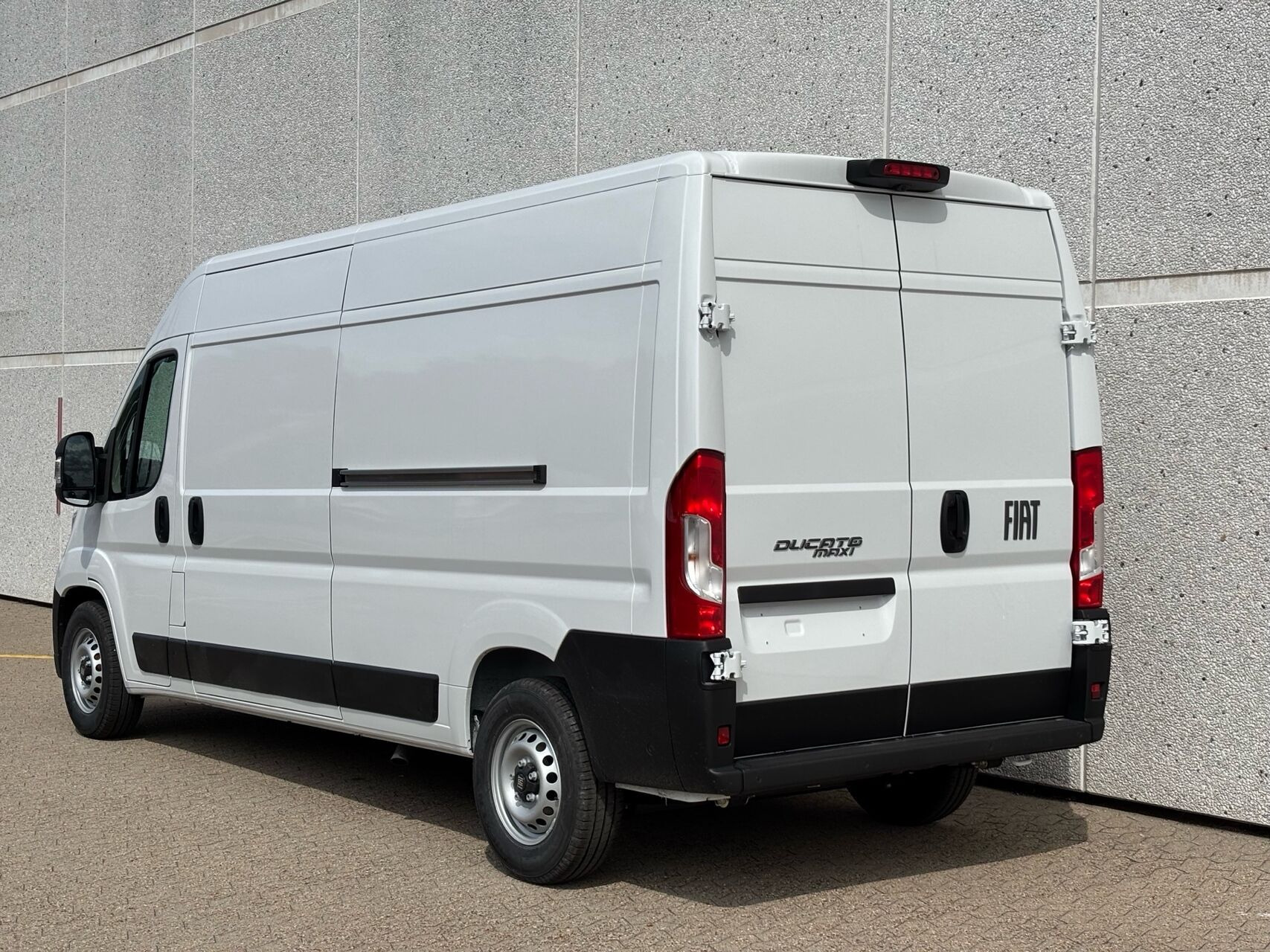Hvid Fiat Ducato fra 2026