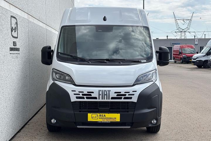 Hvid Fiat Ducato fra 2026