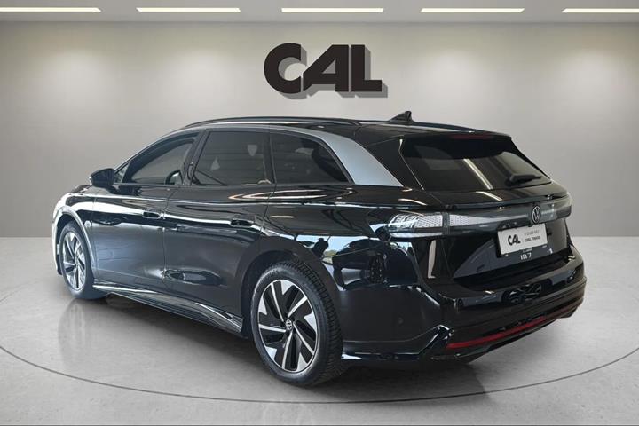 Sort VW ID.7 fra 2025