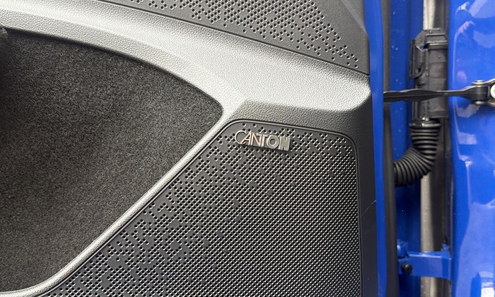 Blå Skoda Enyaq fra 2023