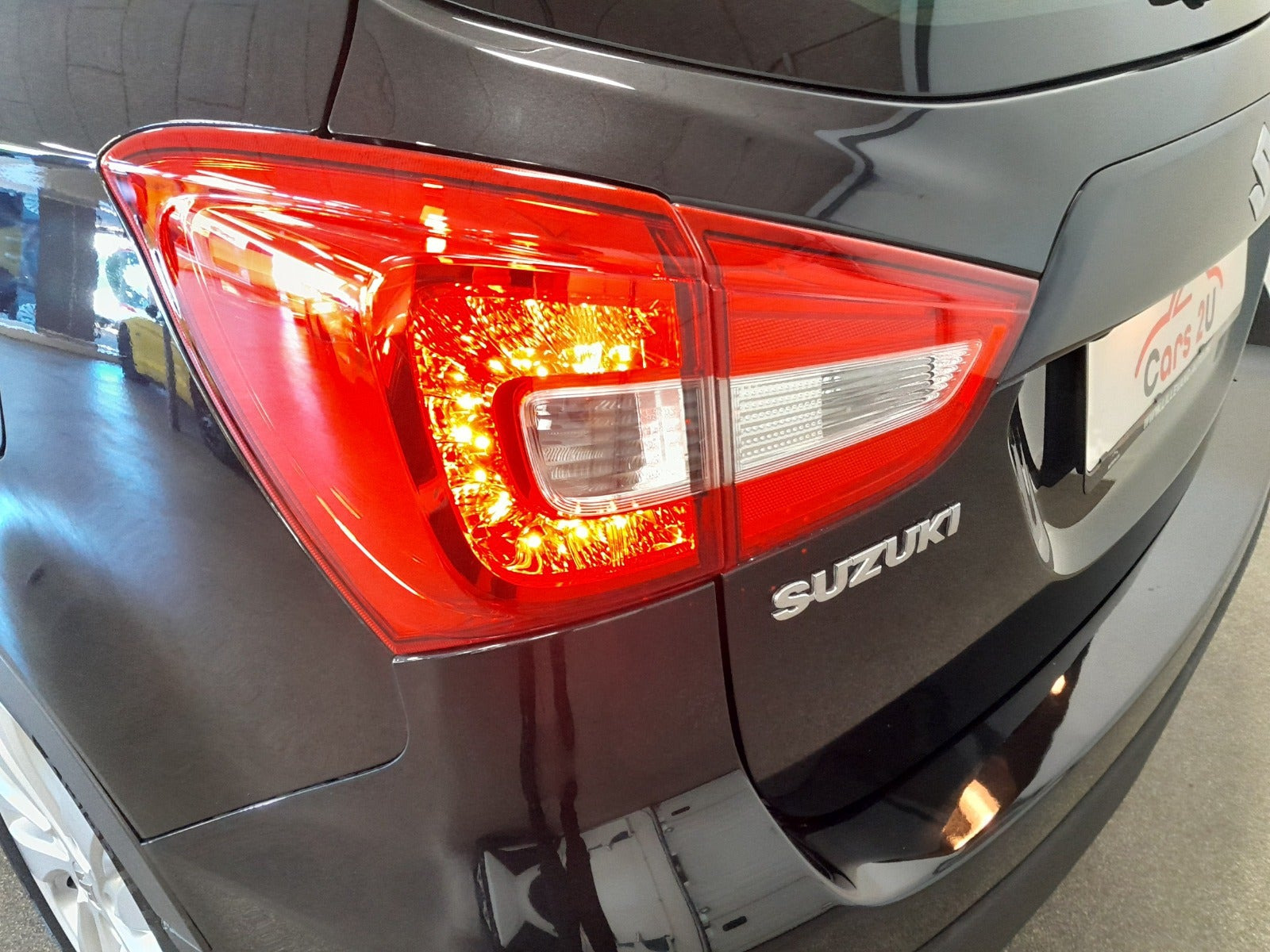 Sort Suzuki S-Cross fra 2019