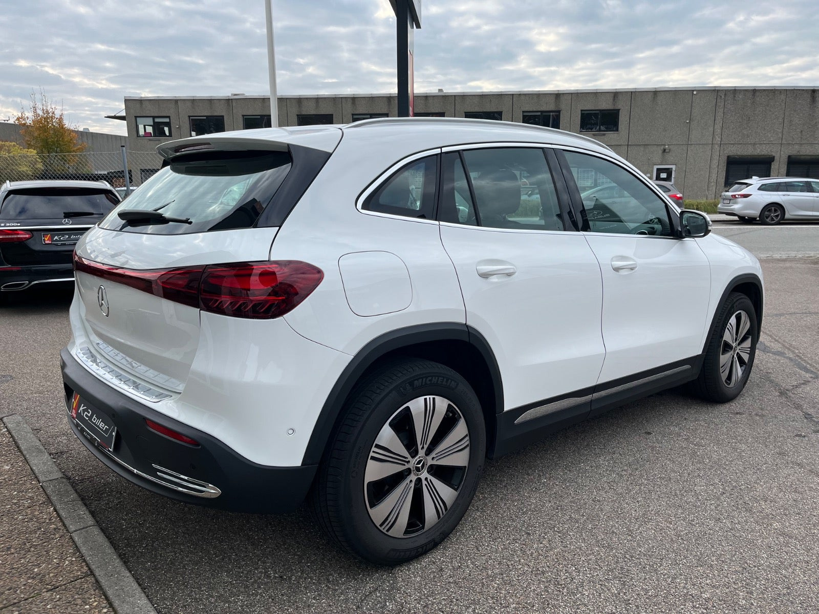 Hvid Mercedes EQA250+ fra 2025