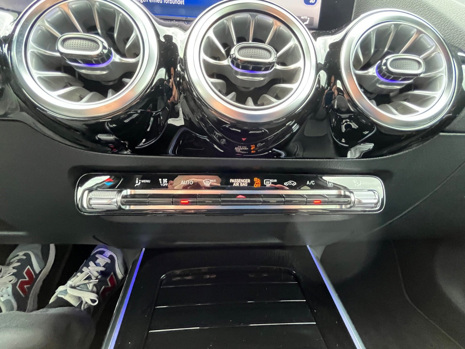 Hvid Mercedes EQA250+ fra 2025