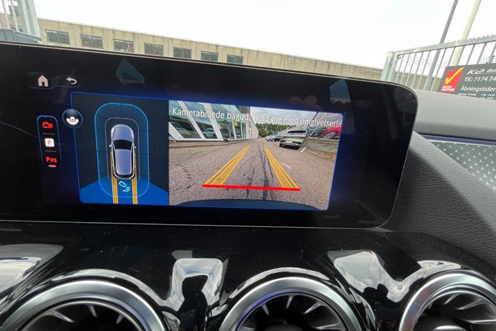 Hvid Mercedes EQA250+ fra 2025
