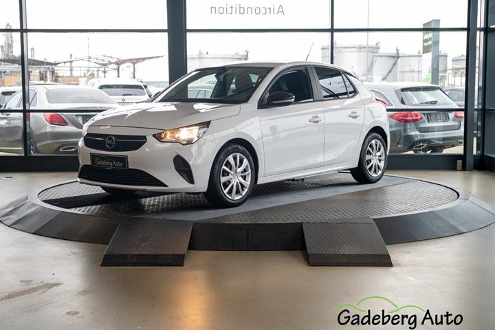 Hvid Opel Corsa fra 2020