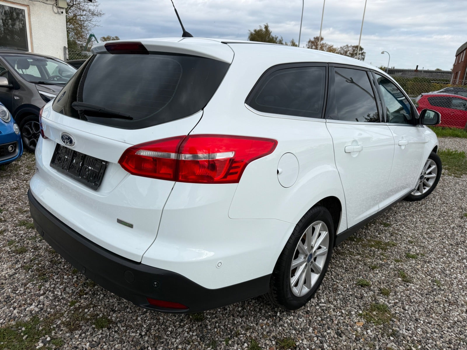 Hvid Ford Focus fra 2015