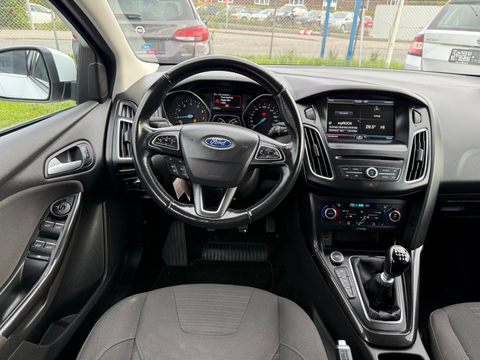 Hvid Ford Focus fra 2015