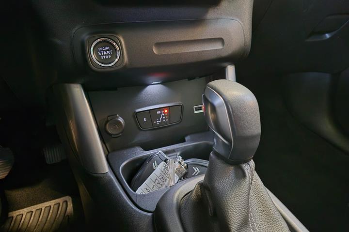 Grå Citroën C3 Aircross fra 2020
