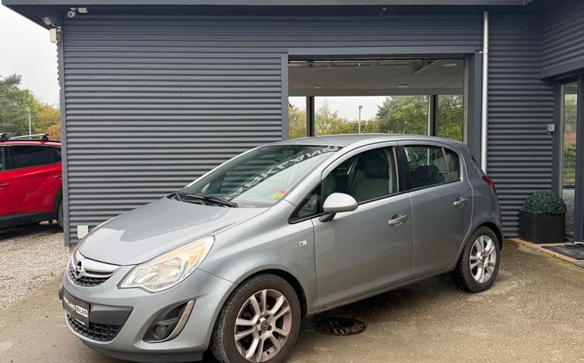 Opel Corsa 1,4 16V Cosmo