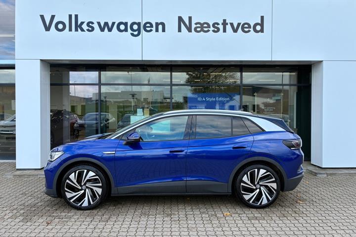 Blå VW ID.4 fra 2023