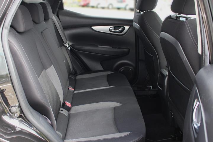 Sort Nissan Qashqai fra 2019
