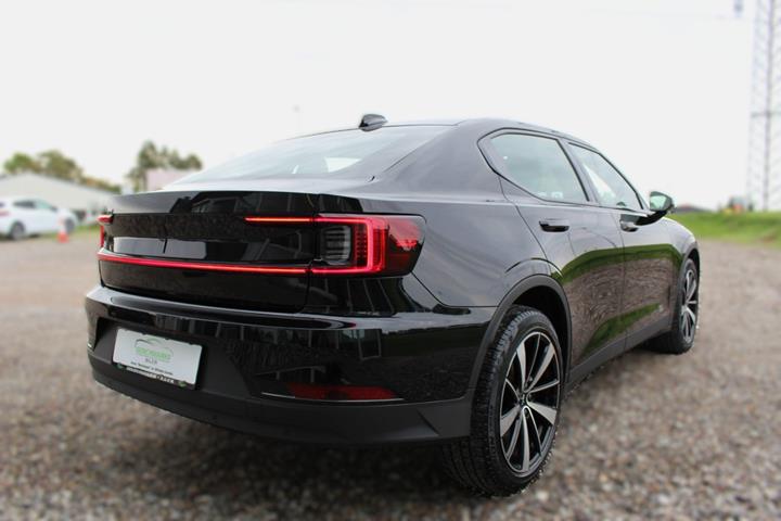 Sort Polestar 2 fra 2022