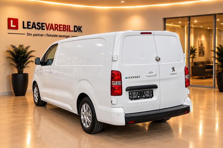 Hvid Peugeot e-Expert fra 2022