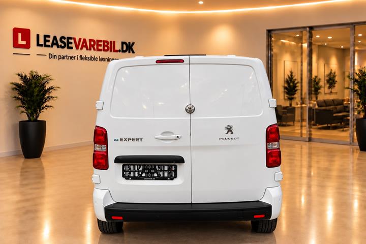 Hvid Peugeot e-Expert fra 2022
