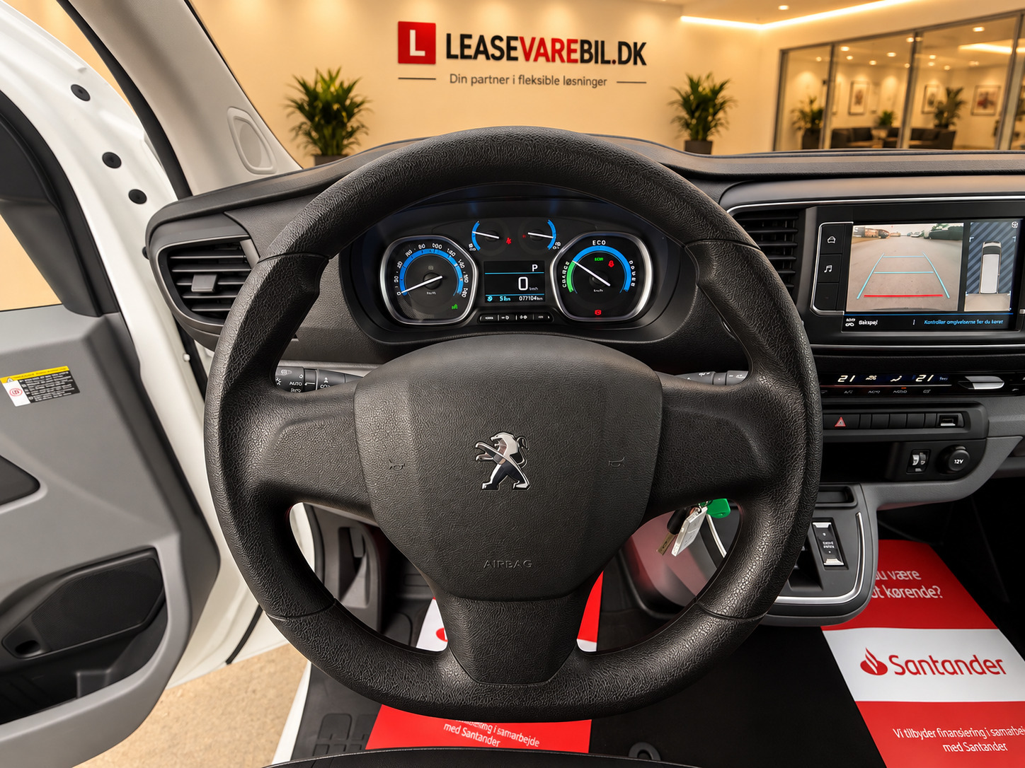 Hvid Peugeot e-Expert fra 2022