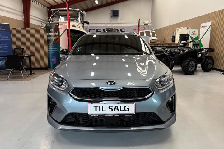 Grå Kia Ceed fra 2020